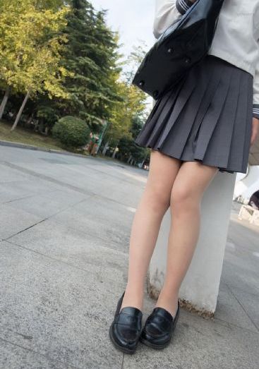 免费拗女做受视频