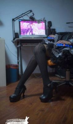 寡妇丰满的肉体