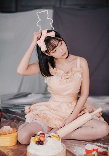 健身房里被教练c到呻吟男女视频