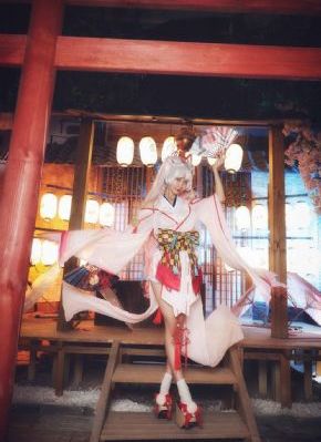 丰满的小婊孑2在线播放中文